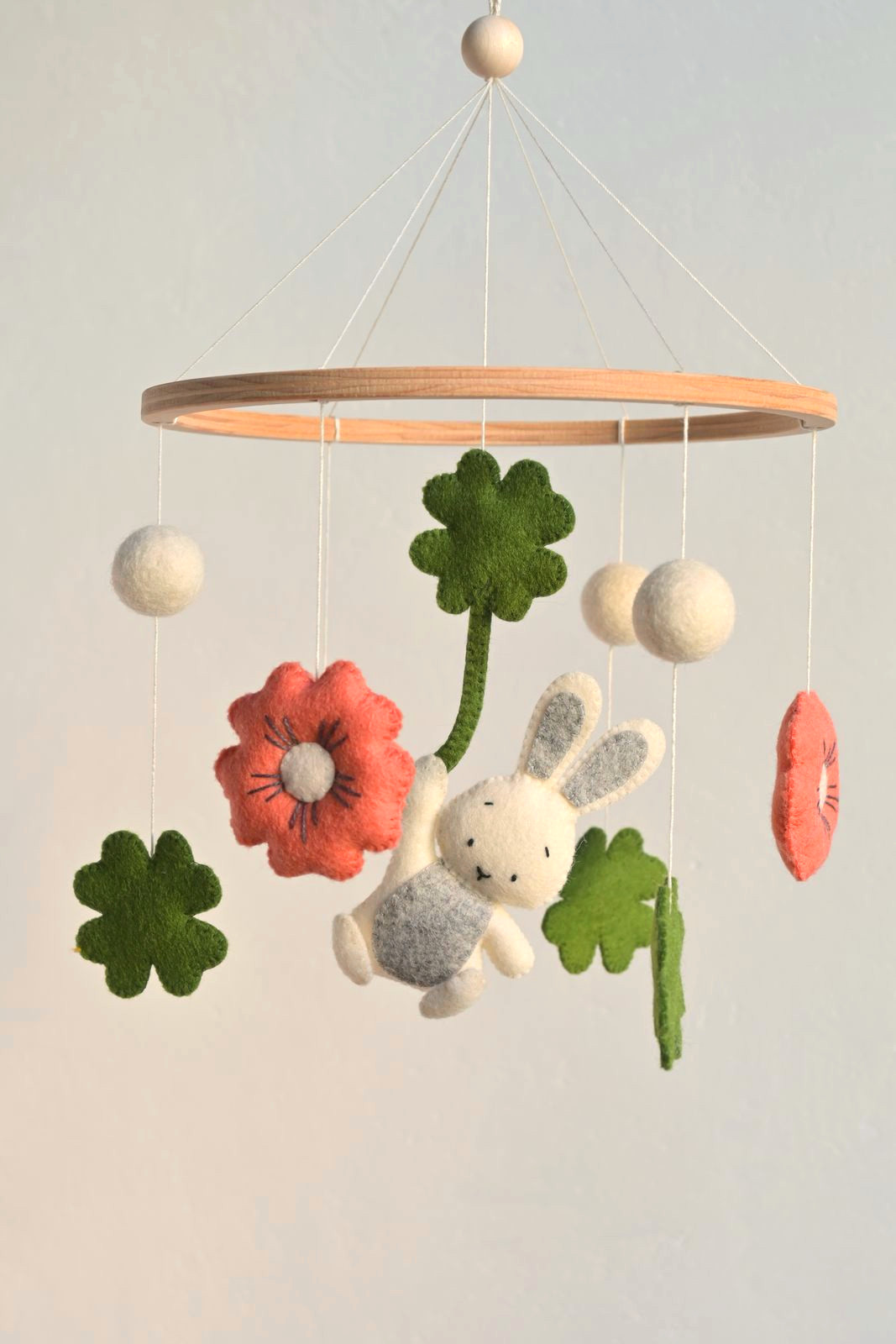 kolotoč s králíčkem a čtyřlístky